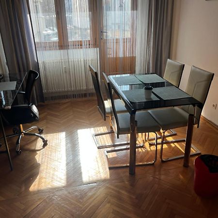 Romana 100 Sqm Deluxe Apartament بوخارست المظهر الخارجي الصورة